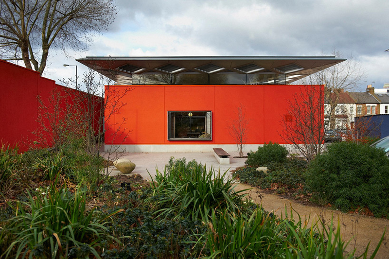 Illustration for article titled 5 Buildings Designed To Make Cancer Treatment a Little More Bearable
